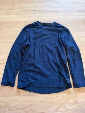 Athletic Works Navy Blue Long Sleeve Crew Tee